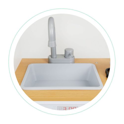 Fa gyerekkonyha fényekkel edényekkel